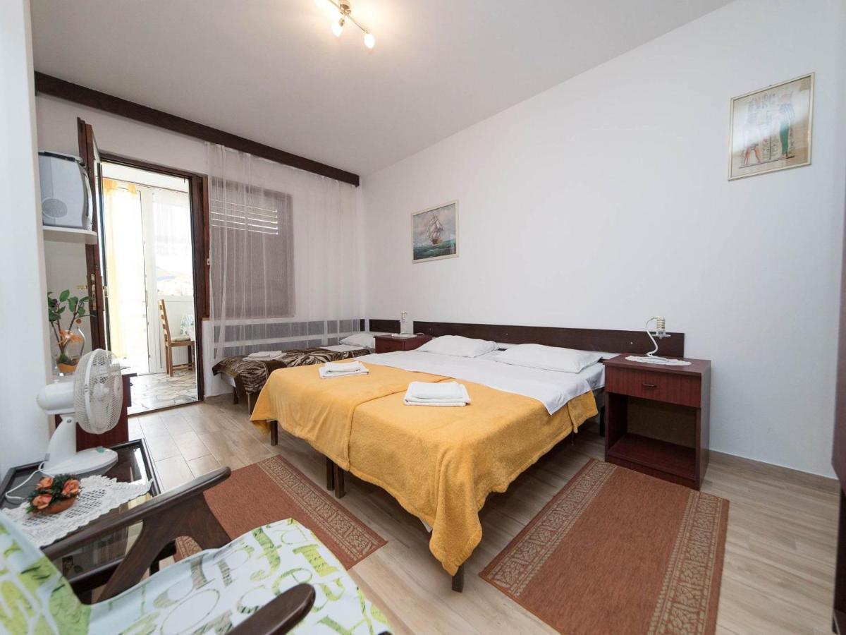 Apartments Biserka Crikvenica Exterior photo